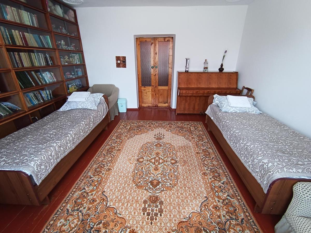 Meerim Guest House Bokonbayevo ภายนอก รูปภาพ