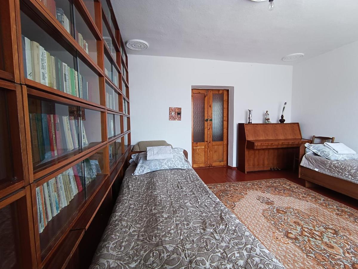 Meerim Guest House Bokonbayevo ภายนอก รูปภาพ