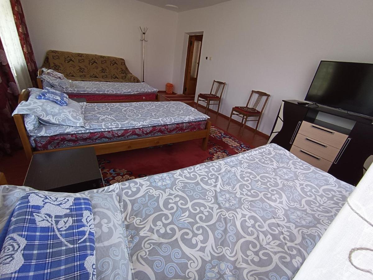 Meerim Guest House Bokonbayevo ภายนอก รูปภาพ