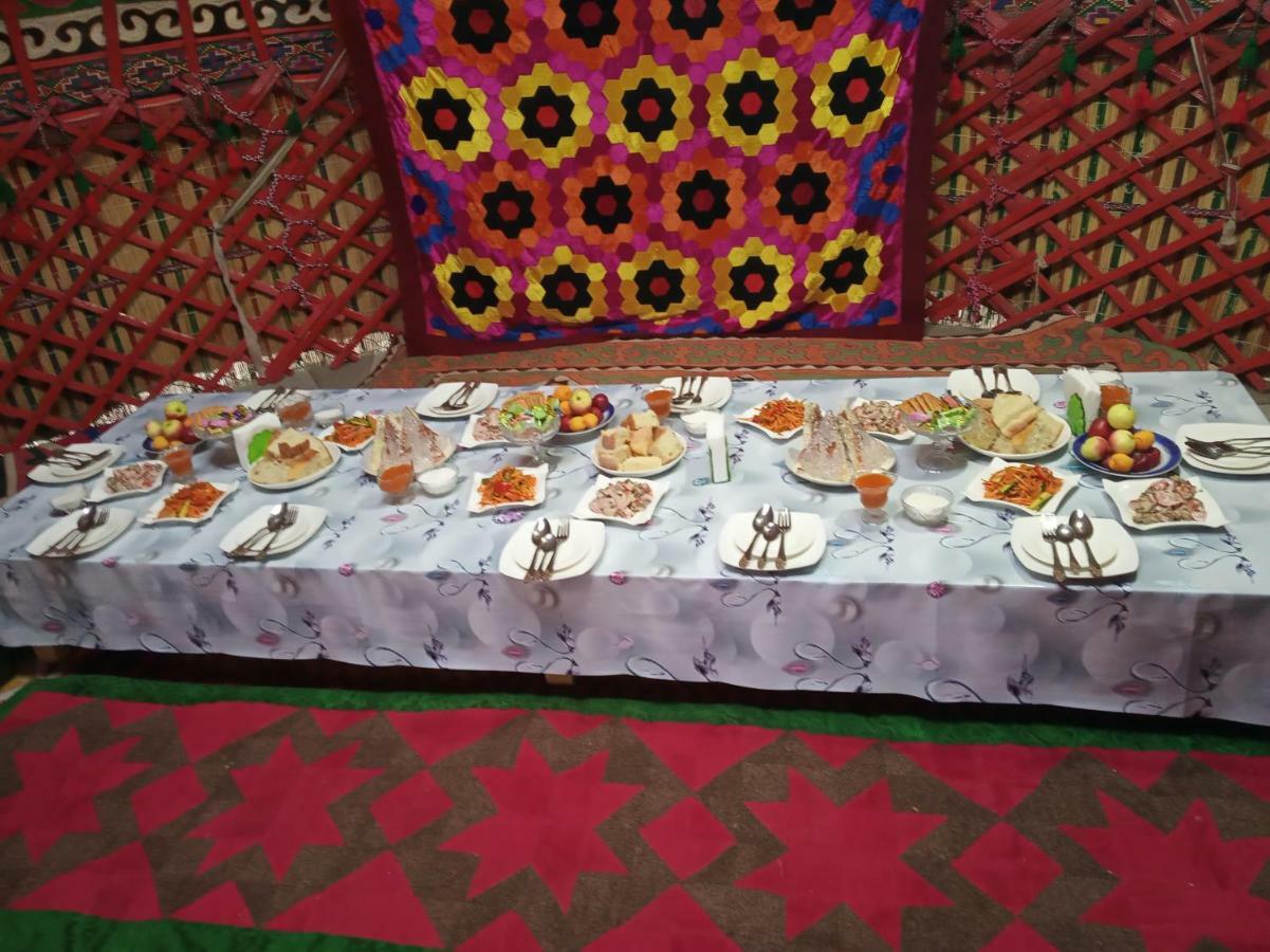 Meerim Guest House Bokonbayevo ภายนอก รูปภาพ